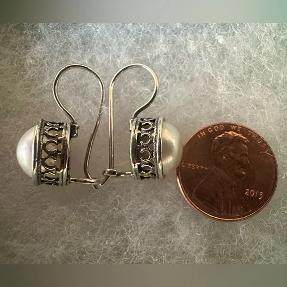 Vintage Opulenza Israel Sterling Silver 925 Pearl Inlay Earrings Stamped - Picture 4 of 4